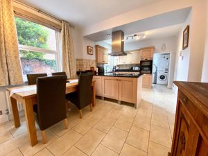 Kitchen/Diner- click for photo gallery